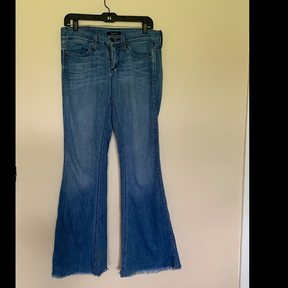 frayed end jeans